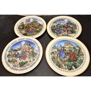 Vintage 1980s Fleetwood Fritz Wegner Christmas Plates 8" Set of 4 STUNNING